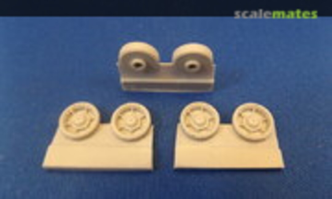 1:35 KV Series Cast Return Rollers w/hex hub (The New TMD 35-3011) 35-3011