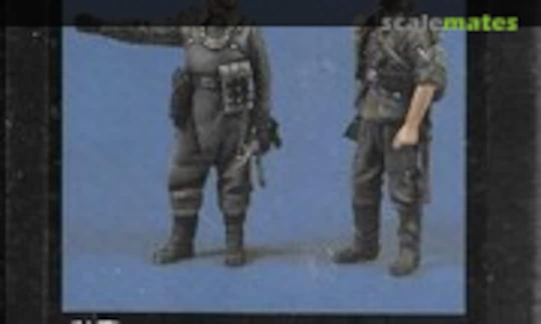 1:35 Feldgendarm & Infantryman (Verlinden Productions 653)