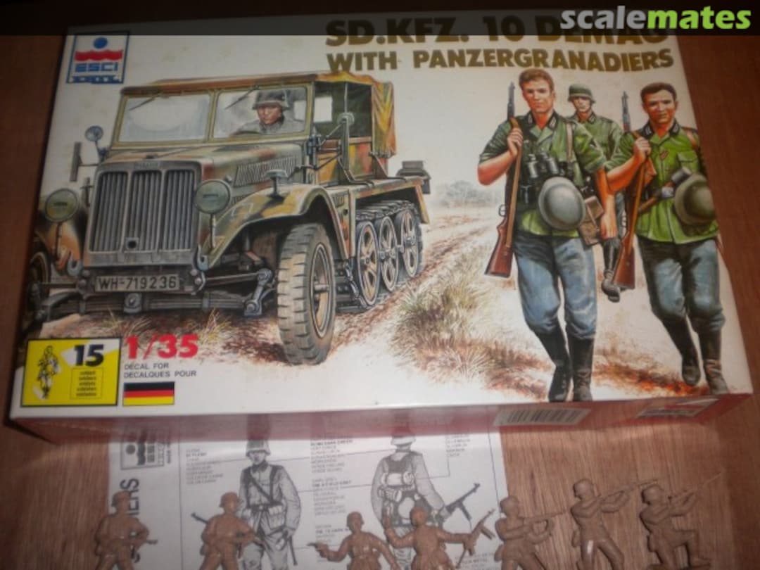 Boxart Sd.Kfz. 10 Ausf. A w/Panzergrenadiere 5027 ESCI/ERTL Boxart Sd.Kfz. 10 Ausf. A w/Panzergrenadiere 5027 ESCI/ERTL