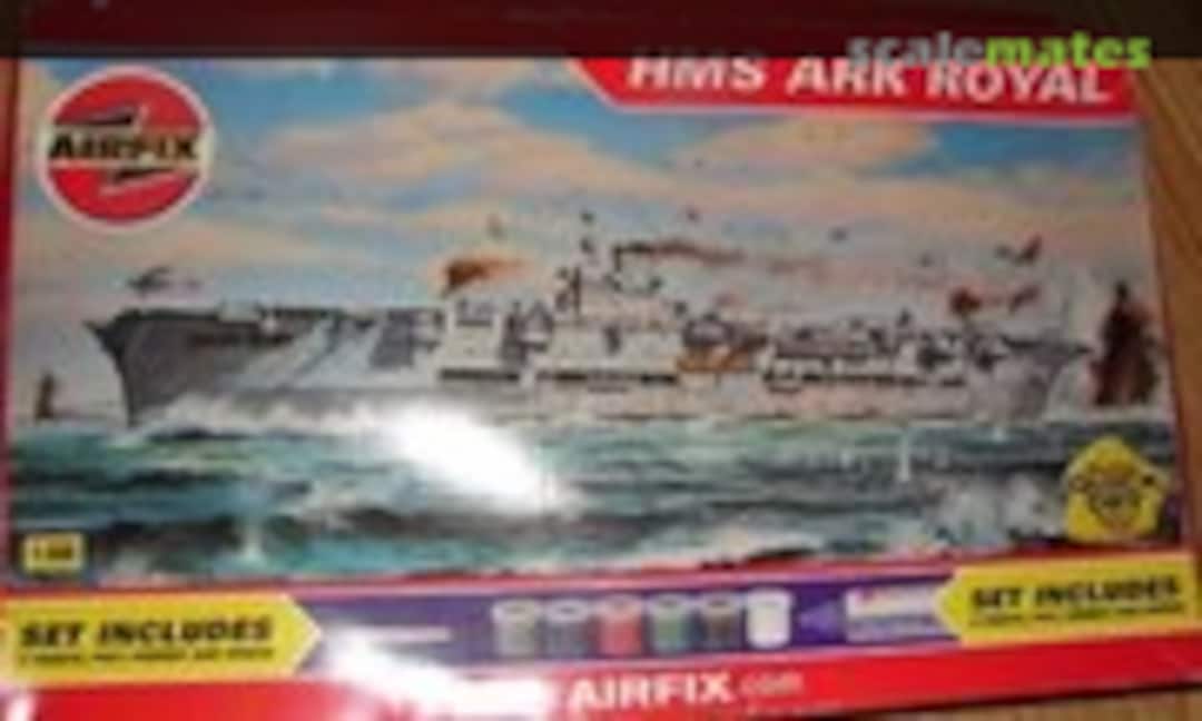 1:600 HMS Ark Royal (Airfix 04208G)