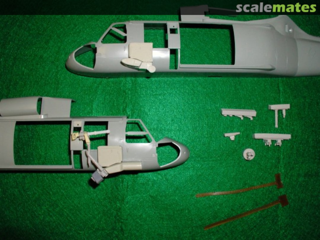 Boxart External Gun Mount System for HH-60G, 7.62 miniguns 35032 Cobra Company Boxart External Gun Mount System for HH-60G, 7.62 miniguns 35032 Cobra Company