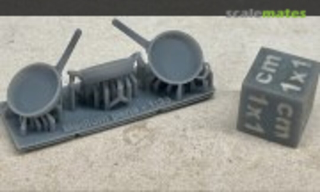 1:35 Medium frying pans (EMP3d 35060206) 35060206