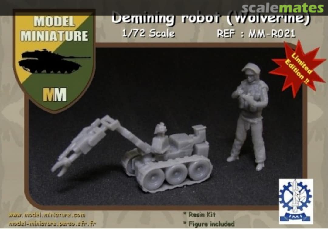 Boxart PECO Wolverine Demining Robot MM-R021 Model Miniature Boxart PECO Wolverine Demining Robot MM-R021 Model Miniature