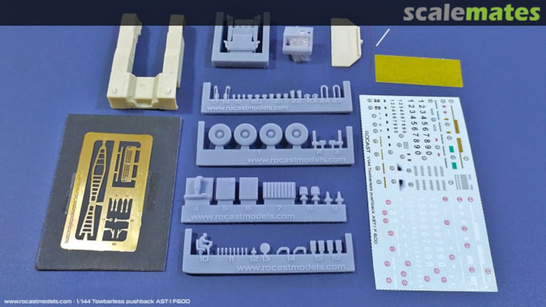 Contents Towbarless pushback truck AST-1F 600 RGSE-1 Rocast Scale Model Details Contents Towbarless pushback truck AST-1F 600 RGSE-1 Rocast Scale Model Details