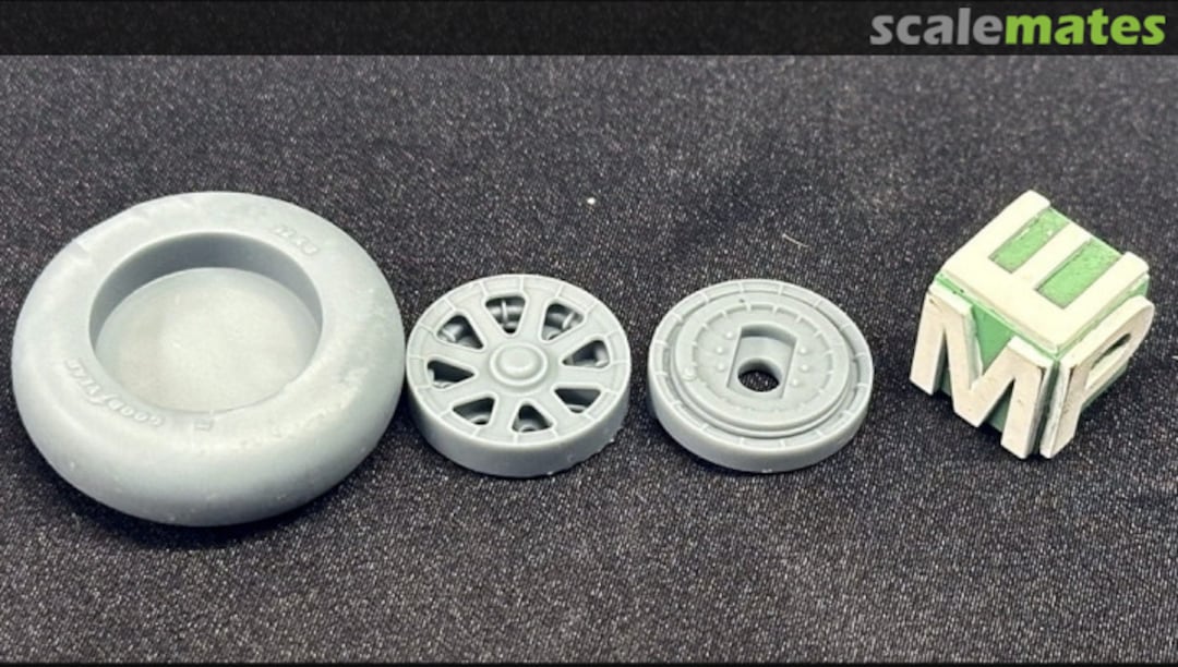 Boxart F6F Hellcat Uniroyal blocked wheels 32020507 EMP3d