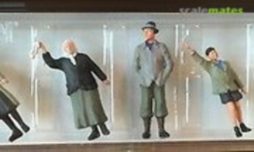 1:72 Civilians waving at the roadside (Preiser 72413) 72413