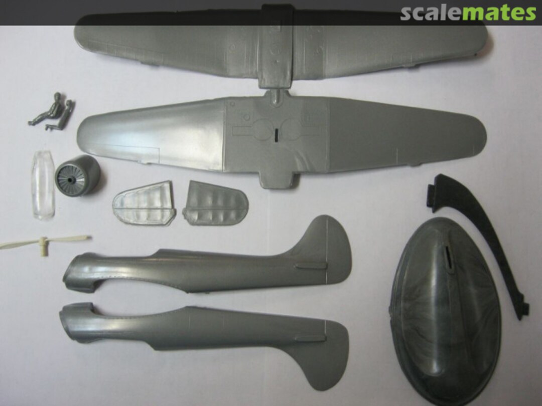 Contents Сборная модель самолёта ЯК 18П MZMPI Contents Сборная модель самолёта ЯК 18П MZMPI