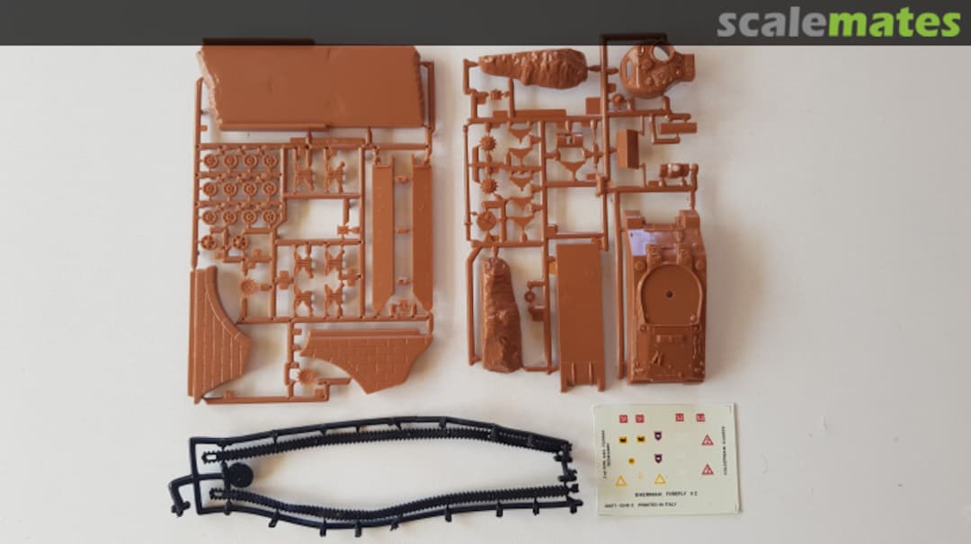 Contents Sherman Firefly 40071 Matchbox