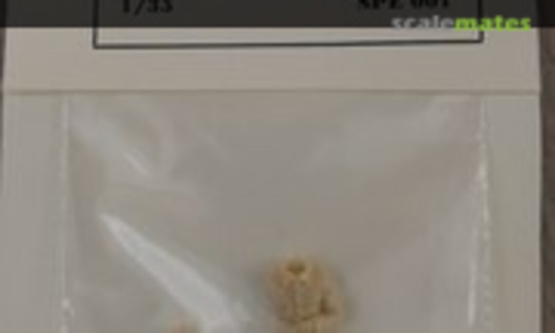 1:35 French Tank Crew 1940 (SPECIAL EAST SPE 001) SPE 001