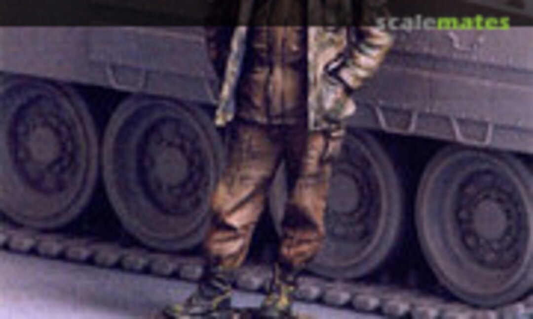 1:35 Russian Modern Tank Officer Chechnya 1994-2005 (Tank T35054) T35054