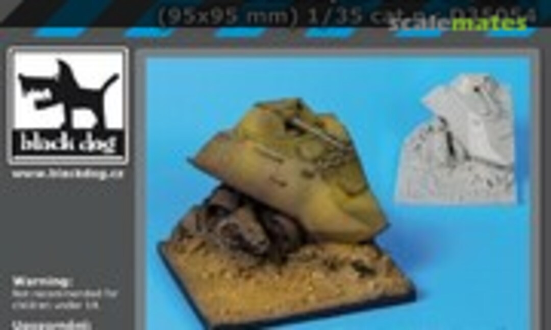 1:35 Destroyed BTR 60 base (Black Dog D35054)