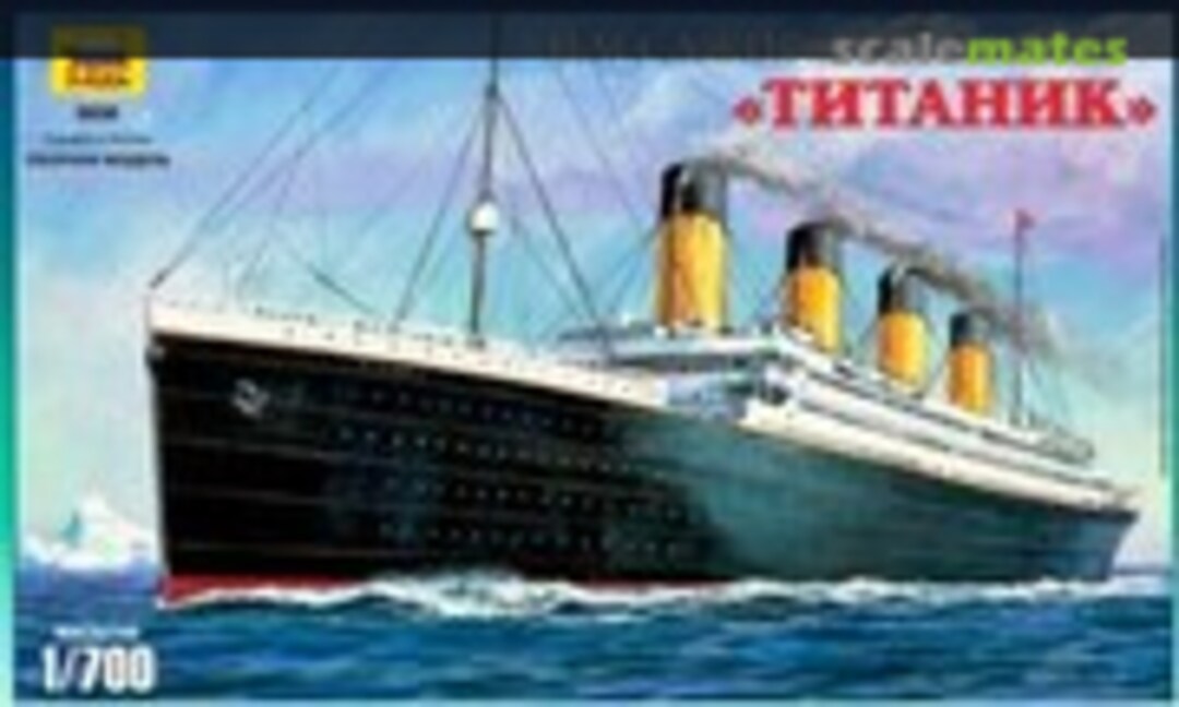 1:700 Titanic (Zvezda 9036)
