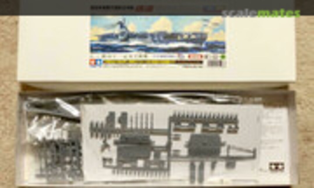 1:800 Japanese Aircraft Carrier Shinano (Tamiya 25408) 25408