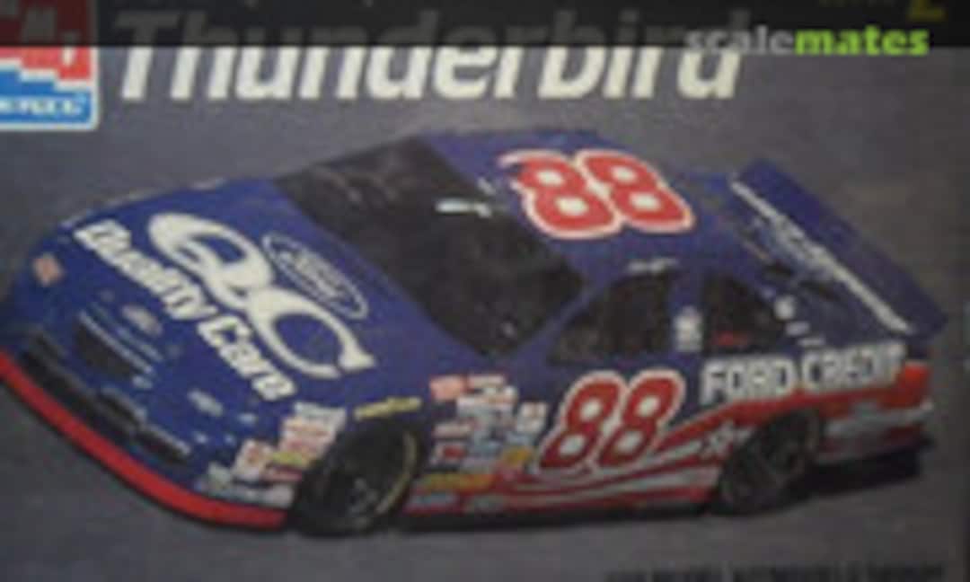 FORD QUALITY CARE/FORD CREDIT THUNDERBIRD (AMT/ERTL 8160)