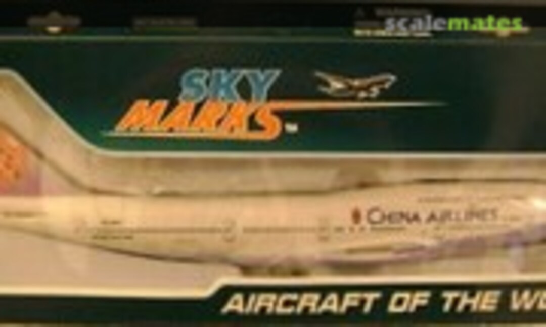 1:200 Boeing 747 (Sky Marks SKR696)