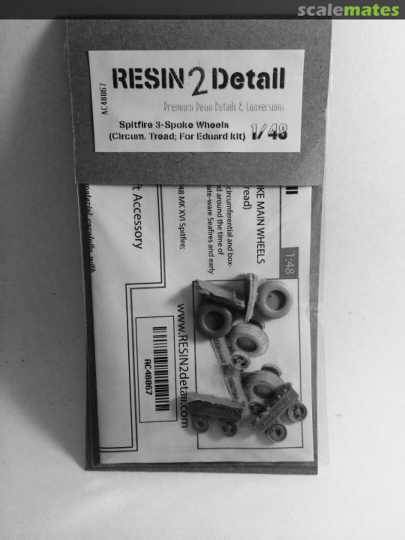 Boxart Supermarine Spitfire 3-Spoke Main Wheels - Circumferential Tread AC48067 RESIN2detail
