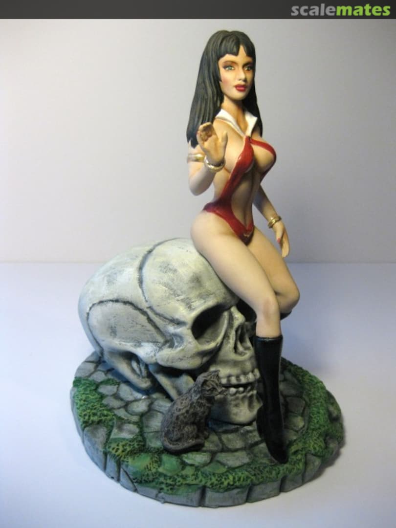 Boxart Vampirella on Skull Small VSs Bad Faerie Productions