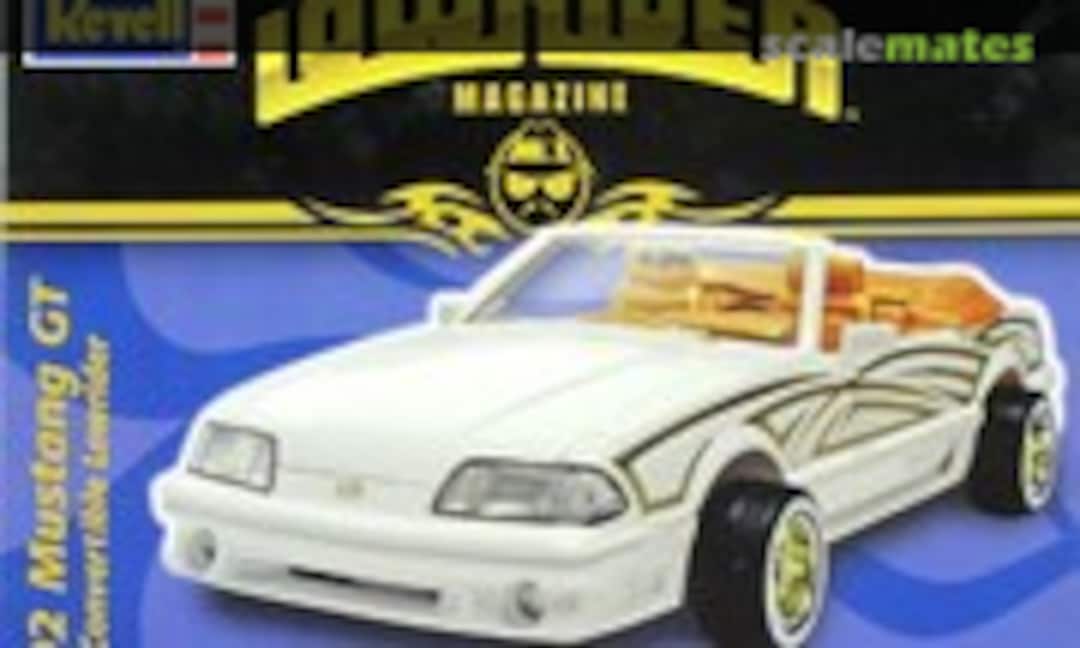 1:24 '92 Mustang GT Convertible Lowrider (Revell 85-2888)