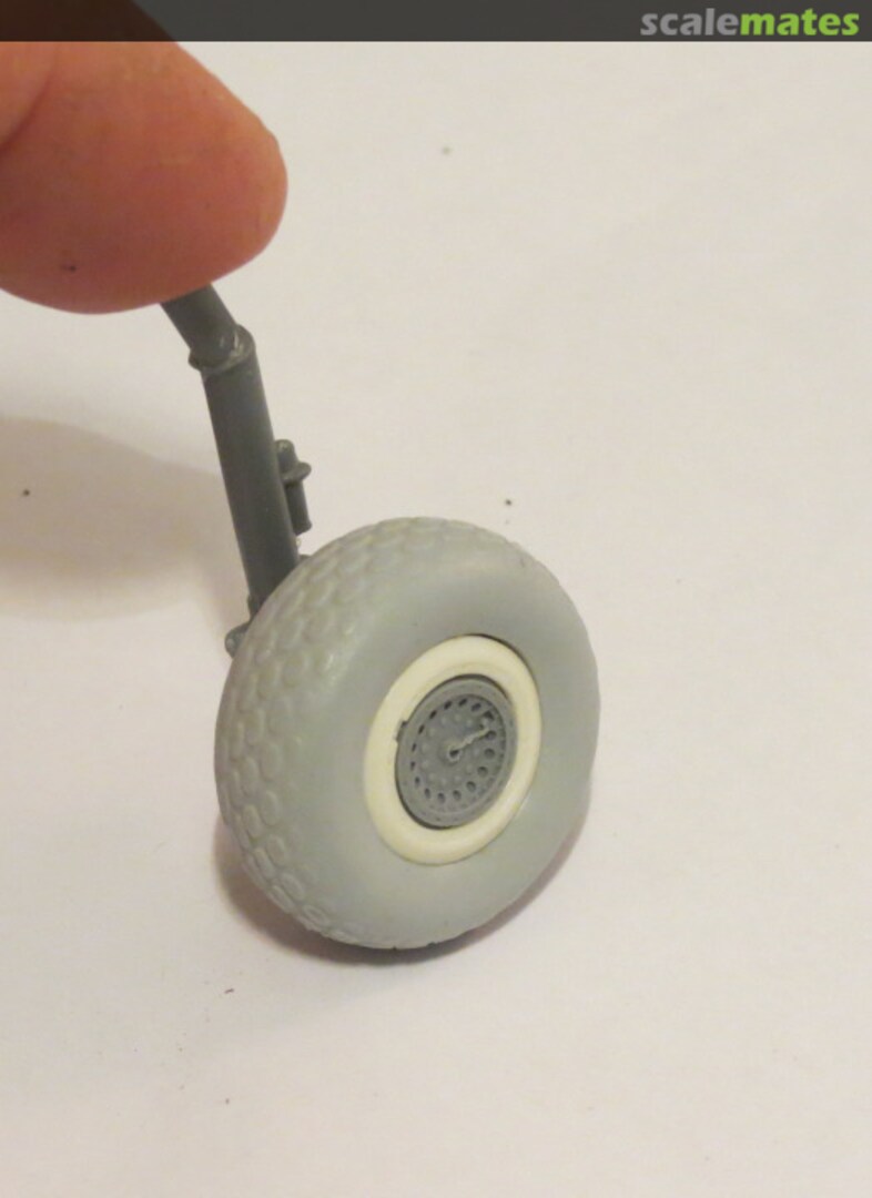 Boxart B-17 Oval Tread Tire Upgrade Set - 10PCS AC48006 RESIN2detail Boxart B-17 Oval Tread Tire Upgrade Set - 10PCS AC48006 RESIN2detail