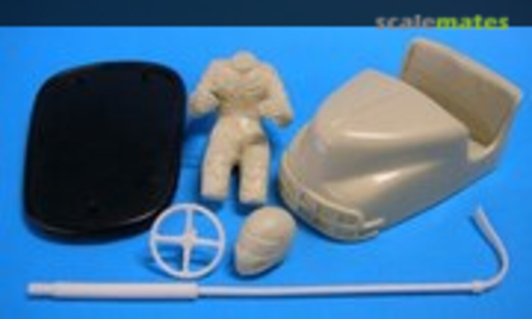 1:24 Dodgem Car & Racing Driver (The Parts Box 1342) 1342