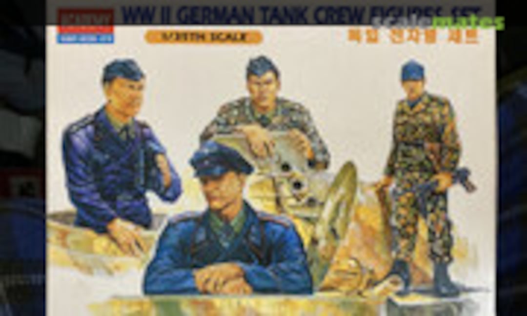 1:35 WWII German Tank Crew Figures Set (Academy 1371) 1371