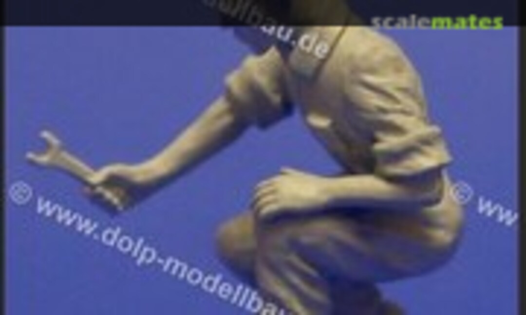 1:35 Inst. Soldat, knieend, mit Blaumann (DOLP-Modellbau BW 83) BW 83