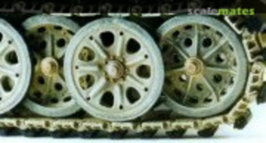 1:35 Sd.Kfz-7 SERIES Links (Accurate Armour T54) T54