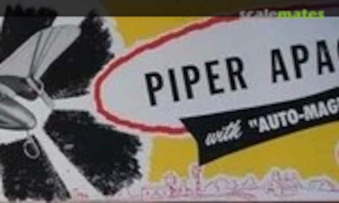 1:19 Piper Apache (Sterling Models M-4) M-4