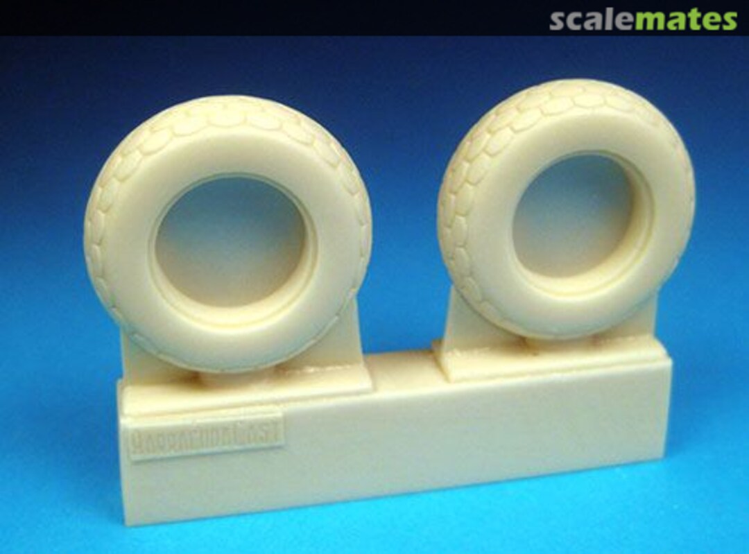 Boxart P-51 Mustang Octagonal Tread Tires BR32031 Barracuda Studios Boxart P-51 Mustang Octagonal Tread Tires BR32031 Barracuda Studios