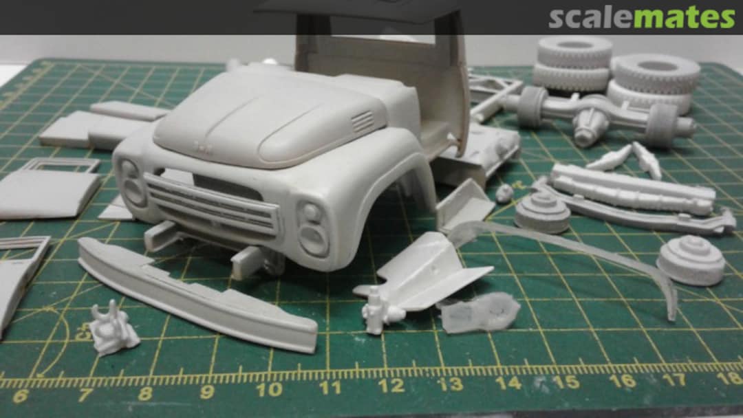 Boxart ZIL-130 Basic chassis CF3528FK Customfactory