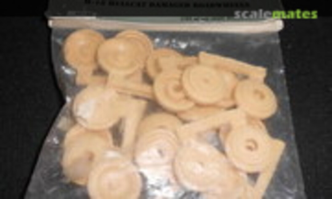 1:35 M-18 Hellcat Damaged Roadwheels (Warriors 35198) 35198