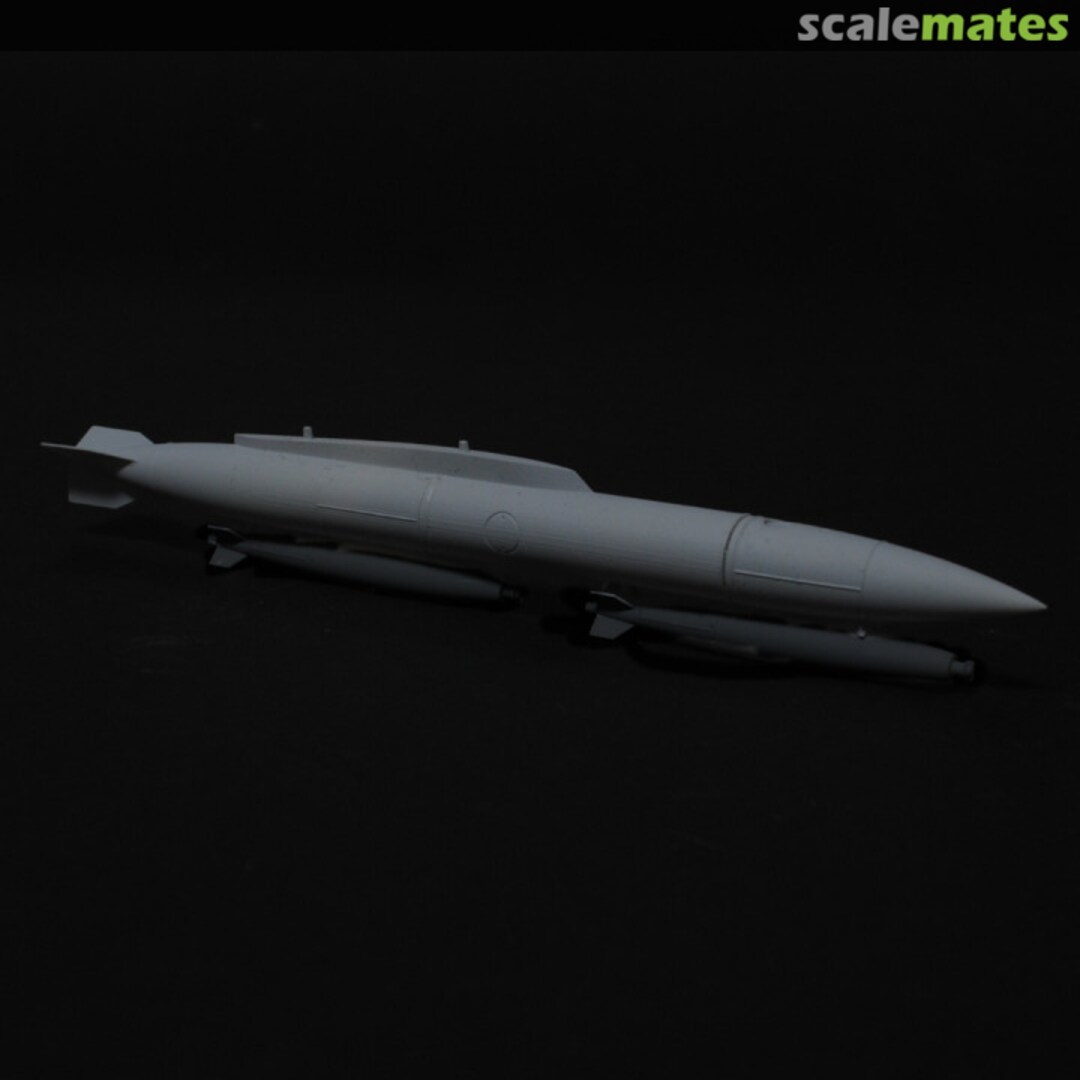 Boxart RP-18 (825 lts) modified for Mirage III family (Set of 2) PM48-0164 Paveway Models