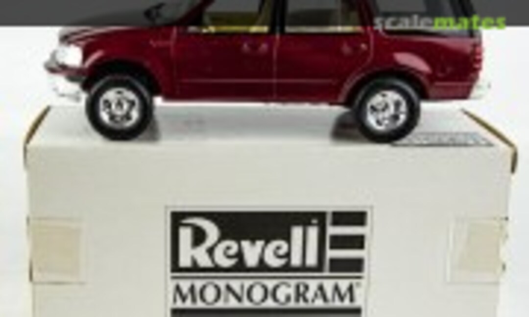 1:25 1997 Ford Expedition (Revell Monogram 85-0905)