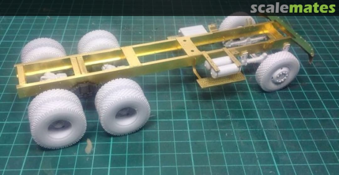 Boxart KrAZ-258 supplement kit (truck tractor, short frame) CF35059 Customfactory Boxart KrAZ-258 supplement kit (truck tractor, short frame) CF35059 Customfactory