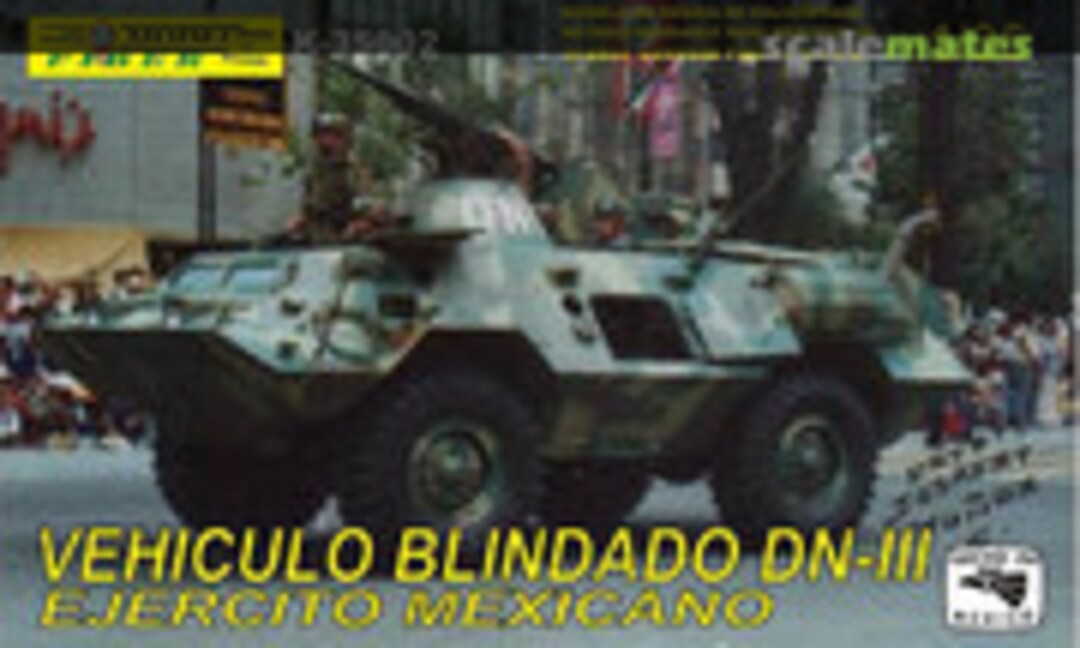 1:35 Vehiculo Blindado DN-III (Fiber Model K-35002) K-35002