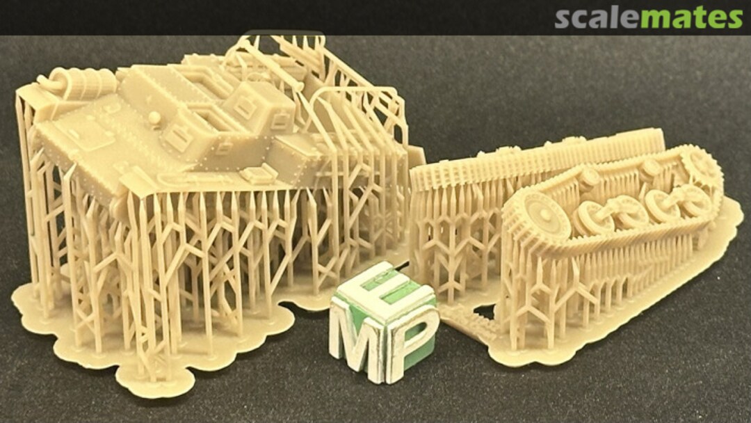 Contents Artillery observation vehicle Type 100 Te-Re - open hatch 72011932 EMP3d