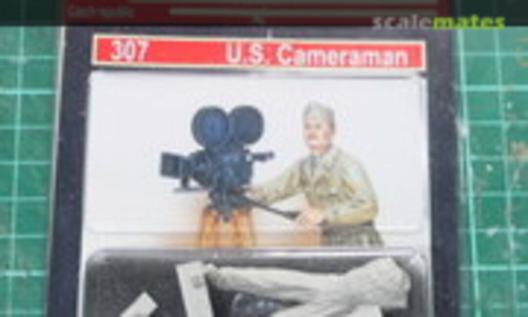 1:35 US Cameraman (PlusModel 307) 307