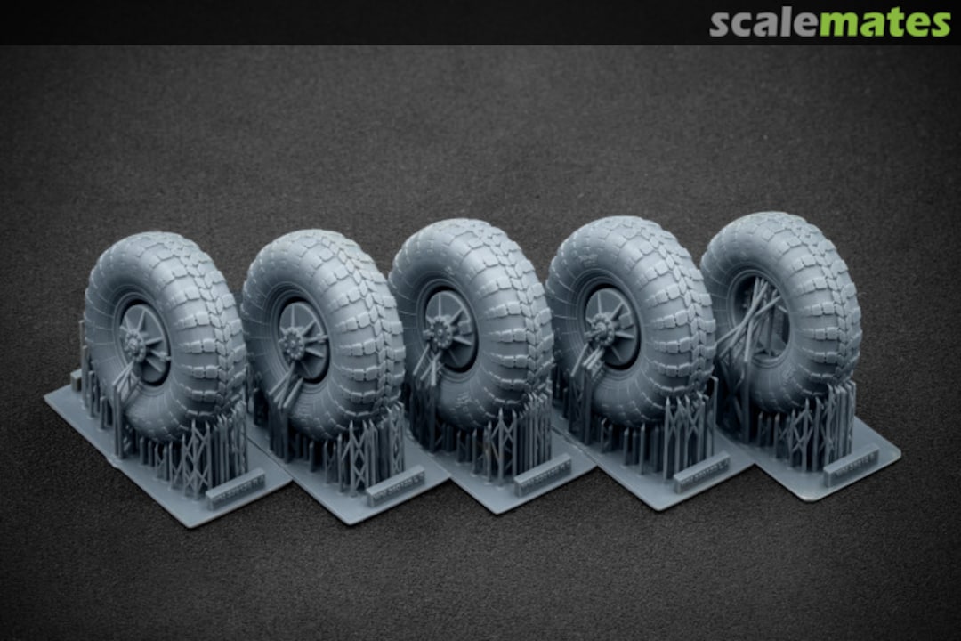 Contents BRDM-2 Wheel Set (Sagged) WM 35013S ScaleX