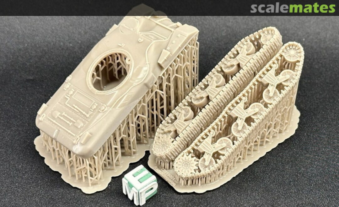 Contents Canadian transporter Ram Kangaroo - closed hatch 72019001 EMP3d Contents Canadian transporter Ram Kangaroo - closed hatch 72019001 EMP3d