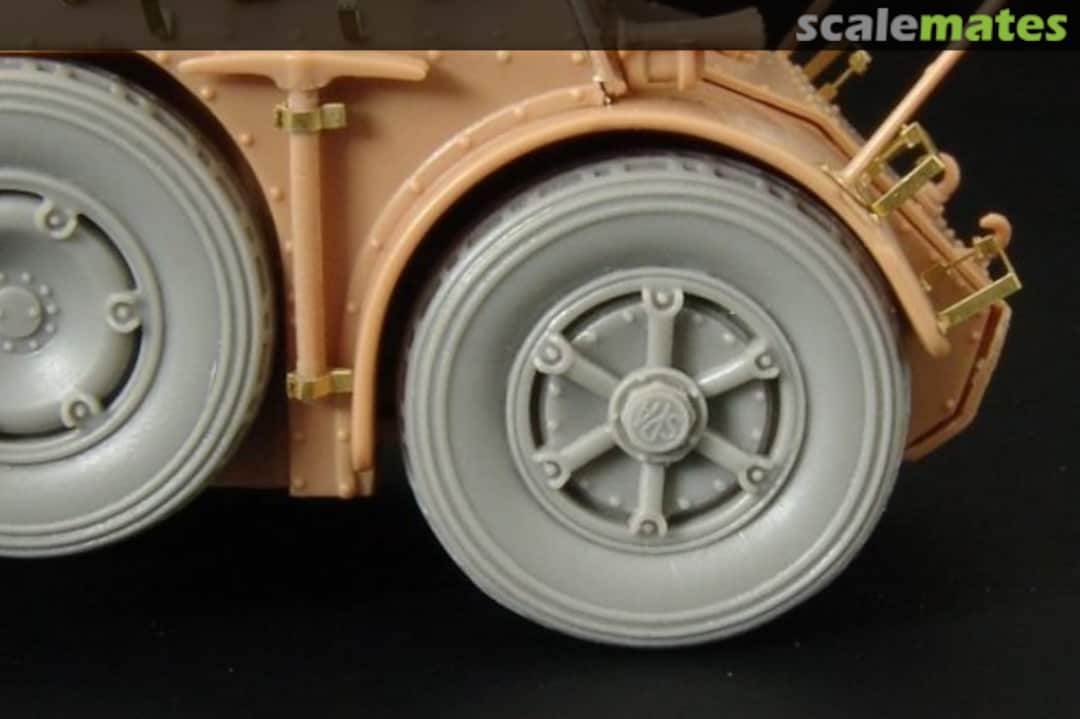 Boxart Autoblinda AB 41 Wheels HLX48263 Hauler Boxart Autoblinda AB 41 Wheels HLX48263 Hauler