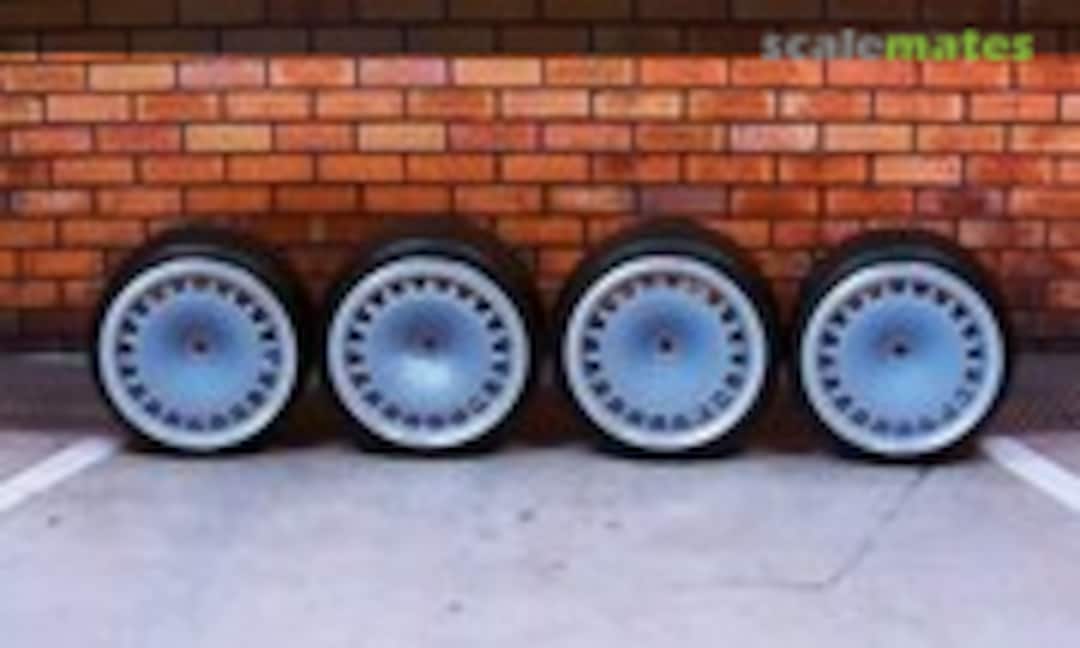 1:24 18" OZ Racing (DTM) (Scale Production SPRF24120)