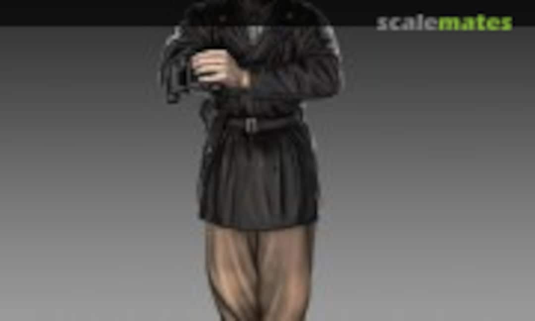 1:72 WWII Italian Tanker M13/40 (Royal Model 980) 980