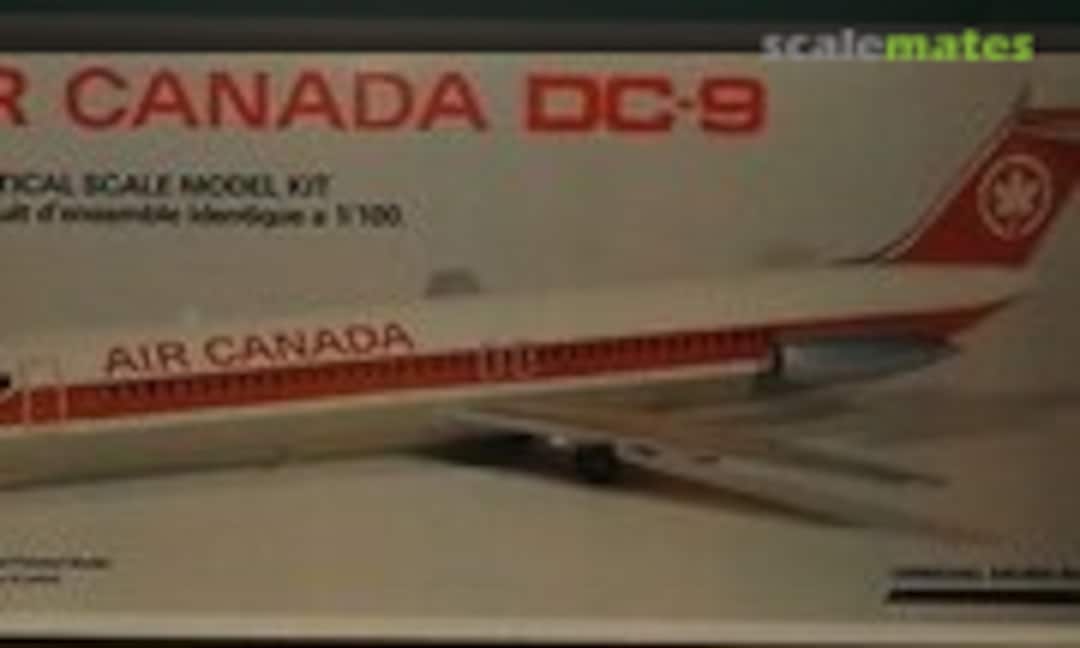 1:100 Air Canada DC-9 (Carmichael Airliner Models Ltd NO-900-AC)
