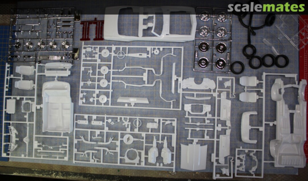 Contents '69 Camaro SS/RS Convertible 2 'n 1 85-4929 Revell Contents '69 Camaro SS/RS Convertible 2 'n 1 85-4929 Revell