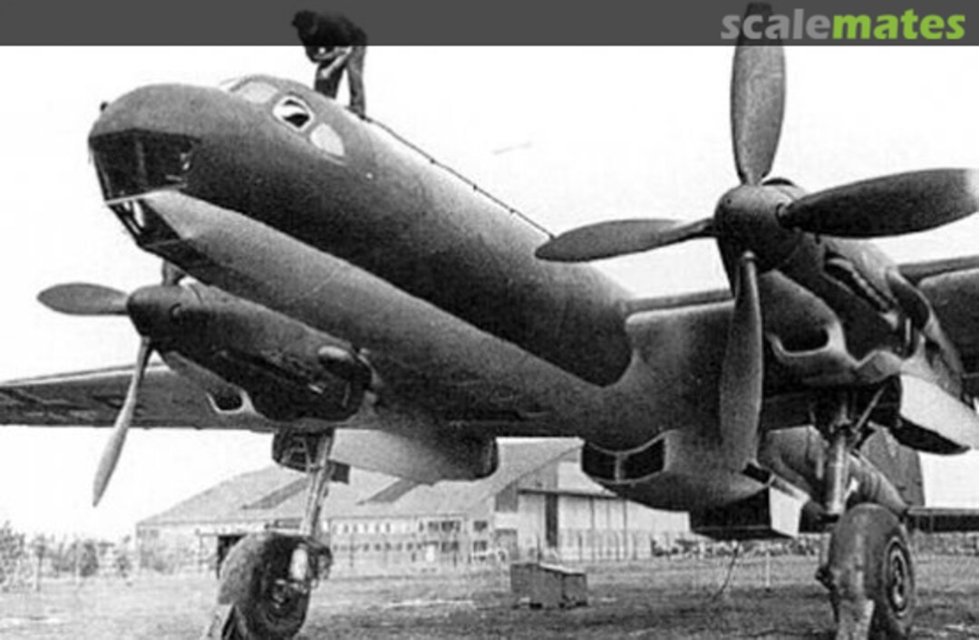 Boxart Henschel Hs130E ANT-7219 Antares Models Boxart Henschel Hs130E ANT-7219 Antares Models