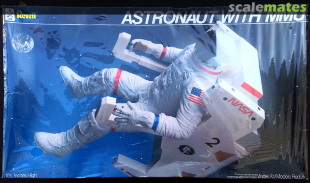 Boxart Astronaut with MMU 4731 Revell
