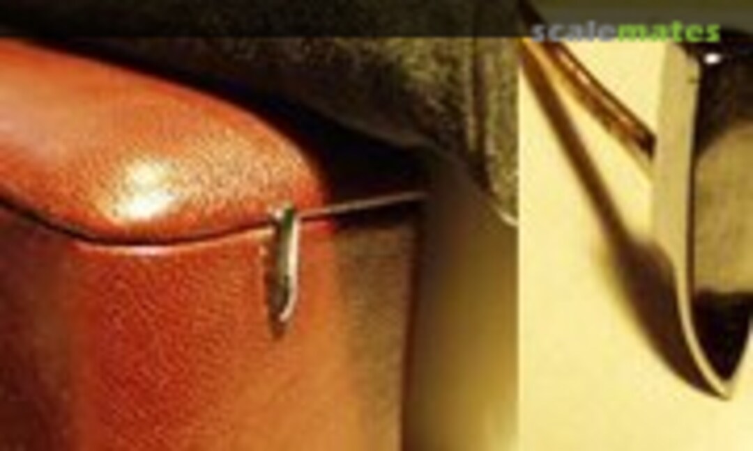 1:8 Trunk Latches - 1 pair (Model Motorcars R012) R012