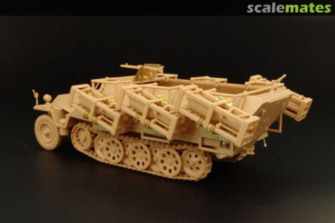 Boxart Sd.Kfz. 251 STUKA Zu HLX48300 Hauler Boxart Sd.Kfz. 251 STUKA Zu HLX48300 Hauler