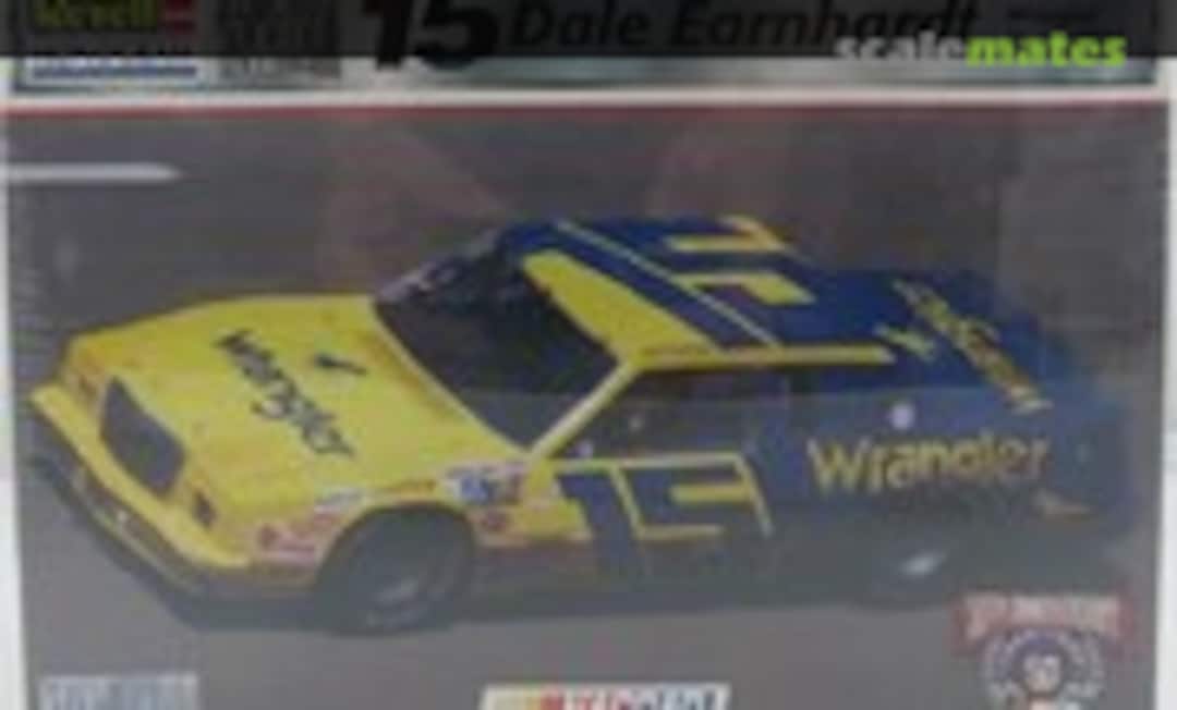 1:24 #15 Wrangler Thunderbird (Revell Monogram 85-3150)