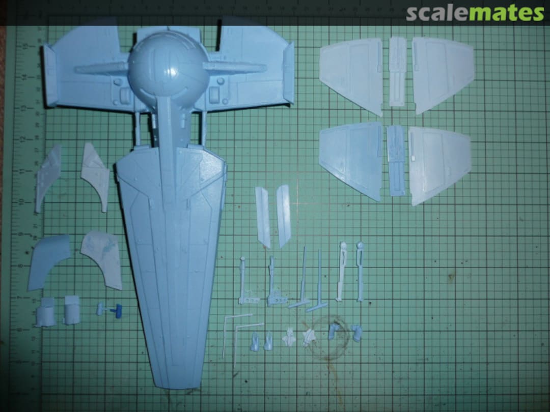 Contents Sith Infiltrator 0001 Starship Modeler Kit Factory Contents Sith Infiltrator 0001 Starship Modeler Kit Factory